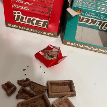 Ülker Napoliten Çikolataları Bozuk