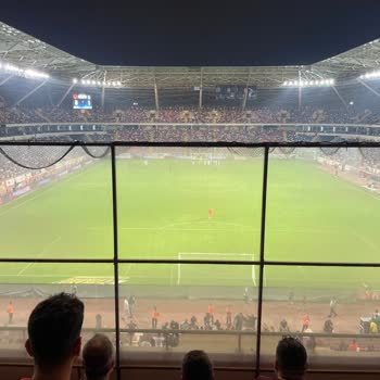 Mersin Büyükşehir Belediyesi Stadyum Bakımsızlığı