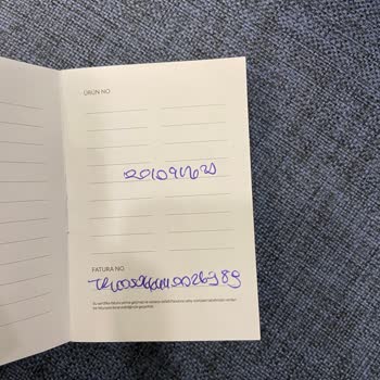 Pandora Mücevher Ürün Değişimi Ve Mağaza Personeli Tutumu