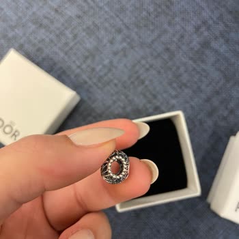 Pandora Mücevher Ürün Değişimi Ve Mağaza Personeli Tutumu