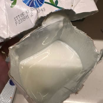 Onur Market'ten Alınan Torku Sut Bozuk Çıktı