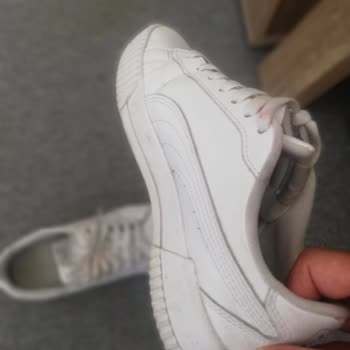 Puma Beyaz Ayakkabı Sorunu