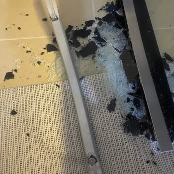 Profilo Fırının Camı Patladı Ve Garantiye Girmiyormuş