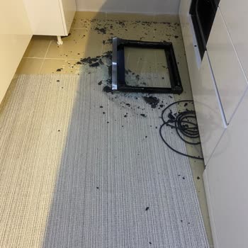 Profilo Fırının Camı Patladı Ve Garantiye Girmiyormuş