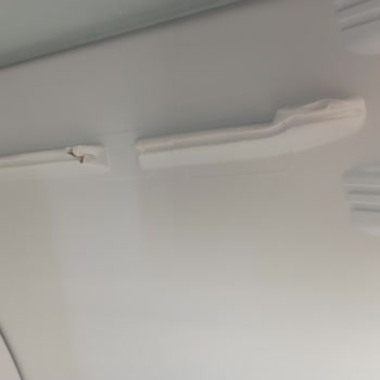 Arçelik Buzdolabının Rafı Taktığım Plastik Dişleri Kırıldı