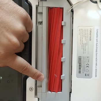 Roborock S7 Robot Vacuum Warranty Denied for Weak Conditions