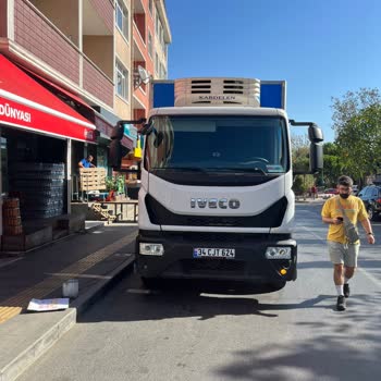 A101 Mal Transferi Sırasında Kaldırım İşgali