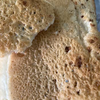 BİM Ekmekte Metal Parçalar