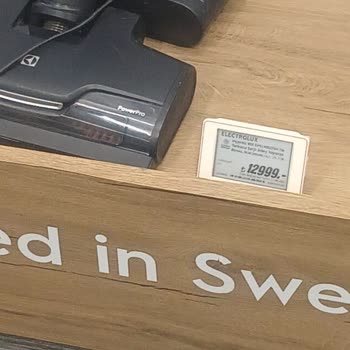 Media Markt Electrolux Süpürge Aldım Elinde Olan Ürünü Satmış Yanılttı