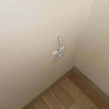 Arçelik Montaj Sırasında Duvarın Delik Deşik Edilmesi Montaj Hatası