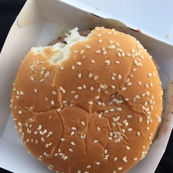 McDonald's Sipariş, Yanlış Et Çiğ