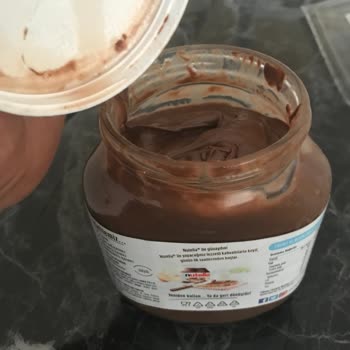 Nutella 750 Gr Kavanozda Yağlanma
