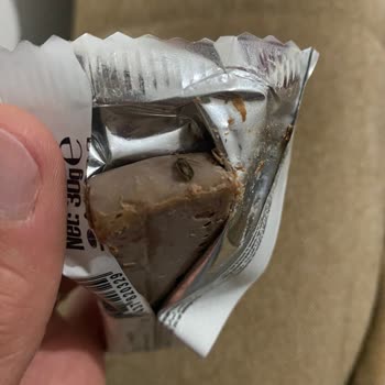 Yemiş Al 'dan Aldığım Bolçi Çikolatada Böcek Çıktı!