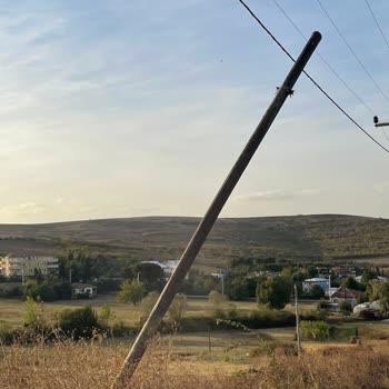 Türk Telekom Yamuk Direkler Ve Kesik İnternet