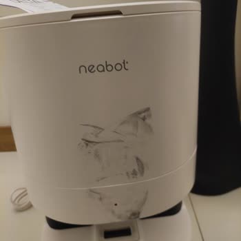 Neabot Robot Süpürgesi Siyaha Boyanmış