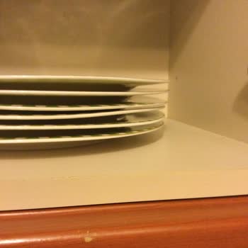 Karaca Züccaciye Karaca Yemek Takımı Tabakları Yamuk Yılık