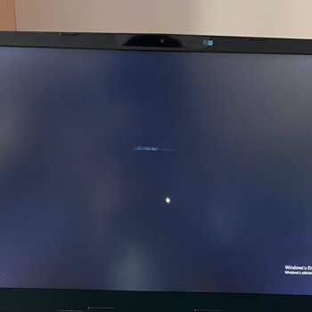 Monster Notebook Servisten Gelen Cihazın Panelinde Sıkıntı