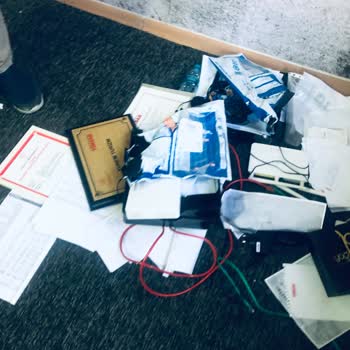 Tatilin Yolu Turu Sattı Ofisi Boşaltmışlar