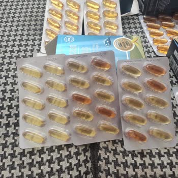 Orzax İlaç Balık Yağı Renk Farkı