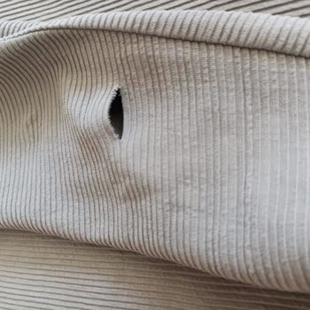 Paul Mark Dokunmakla Yırtılan Kazak