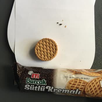 Eti Gıda Bisküvi Paketinde Beklenmedik Bir Bulgu