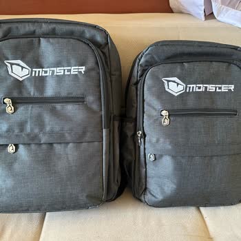 Monster Notebook Çantası Çok Büyük Kullanamıyorum