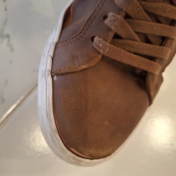Pull and Bear Ayakkabı Kalitesiz Hemen Dikişleri Çıktı