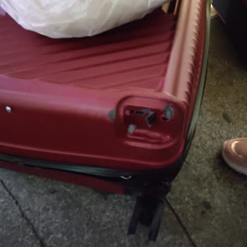 Sunexpress Hava Yolları Diyarbakır İzmir Uçuşunda Valizimde Hasar