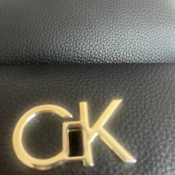 Calvin Klein Ayıplı Malın Değiştirilmemesi