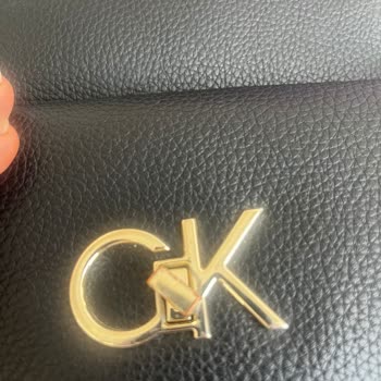 Calvin Klein Ayıplı Malın Değiştirilmemesi
