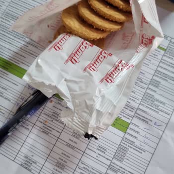 Eti Gıda Eti Susamlı Bisküvi Yabancı Madde