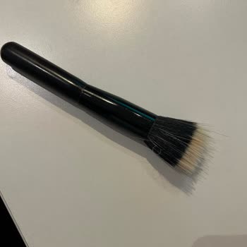 Flormar Makyaj Fırçası Kıl Döküyor