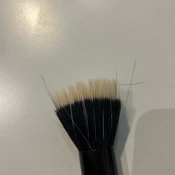 Flormar Makyaj Fırçası Kıl Döküyor