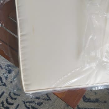 Koçtaş Hasarlı Ürün Lekeli Minder