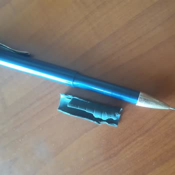 Faber-Castell Apollo2327 Kalemimin Parmak Pedi Yırtıldı Ve Ucu Paslandı