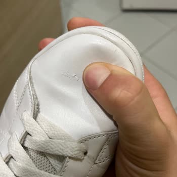 In Street Adidas Ayakkabının Red Kararı Almış Olması Yardım Edilmemesi