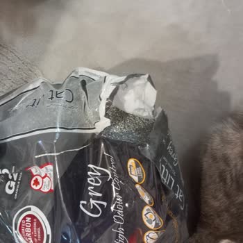 Trendyol Kötü Deneyim, Patlak Kedi Kumu Ve İlgisiz Satıcı
