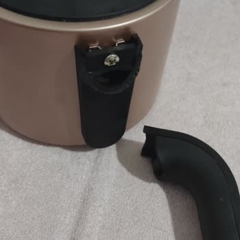 Arnica Küçük Ev Aletleri Çaycı Kulp Kırıldı