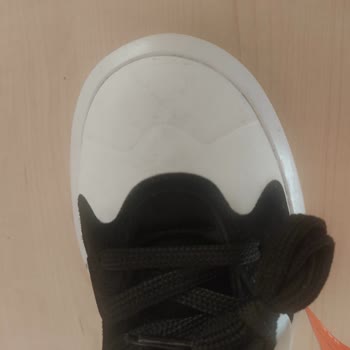 Trend34cadde Ayakkabıda Sorunlar Ve İlgisizlik