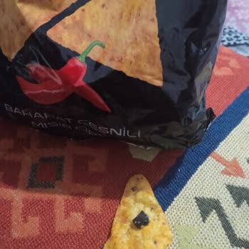 BİM Party Taco Cipsten Taş Çıktı