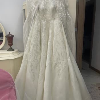 Seyyide Haute Couture Gelinlikte Leke Ve Koku Vardı