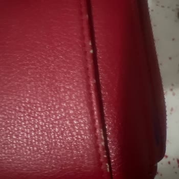 Benetton Markasının Cüzdanı Güvensizlik Oluşturuyor