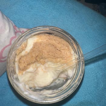 Oses Çiğköfte Bozuk Veya Tarihi Geçmiş Tatlı