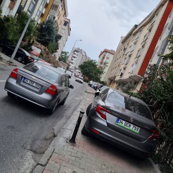 İBB - İstanbul Büyükşehir Belediyesi Buraya Araba Park Edilmesi Yasaktır.!