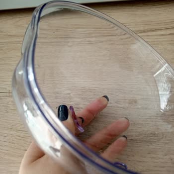 Sinbo Makinenin Kapağı Yamuldu