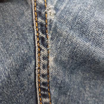 Levi's Pantolon Senesi Dolmadan Yırtılıyor