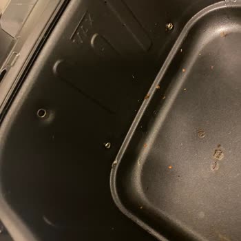 Tefal Grill Air Fryer'ın İçindeki Çivi Yemeğimden Çıktı