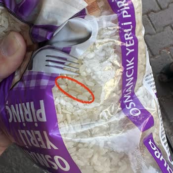 A101'in Yayla Marka ''kurtlanmış Pirinçleri''