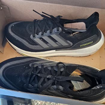 Adidas Ultraboost Ayakkabı İadesi Hakkında