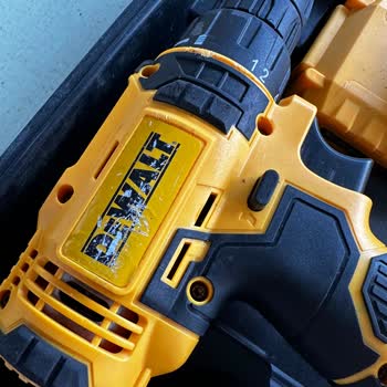 Dewalt Kullanılmış Ve Eksik Cihaz